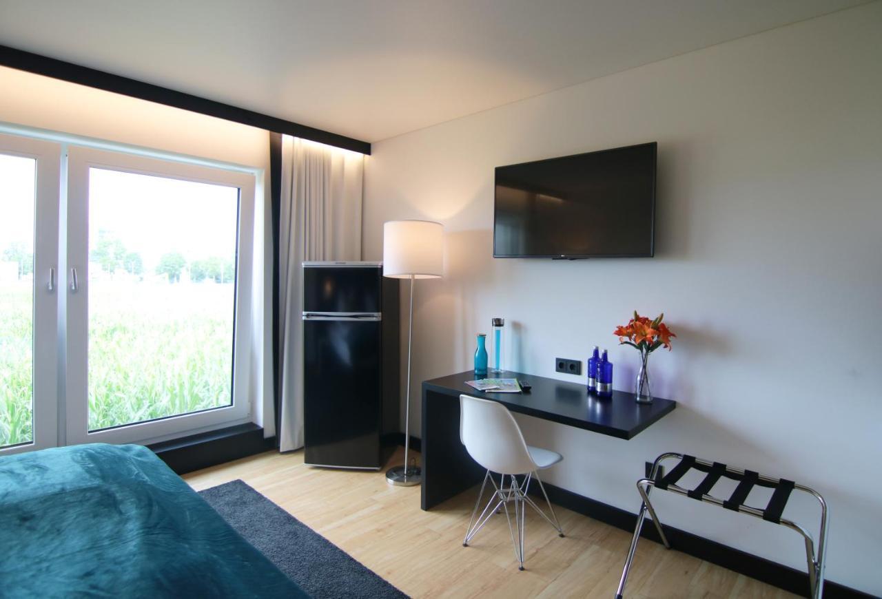 Me Hotel By Wmm Hotels Meitingen Εξωτερικό φωτογραφία
